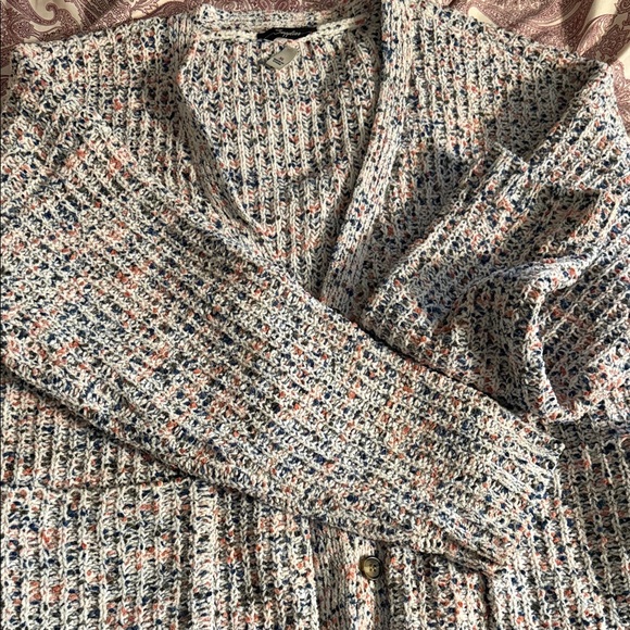 Elegant Multicolor Knit Cardigan - Picture 6 of 9